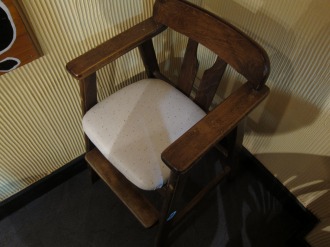 子ども用の椅子