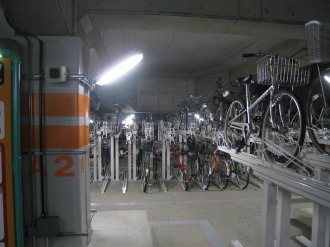 武蔵小杉第二駐輪場の内部