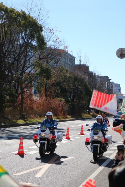 首位・東海大学登場