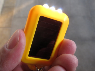 太陽光発電のLEDライト