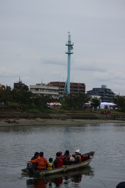 京浜河川事務所の鉄塔