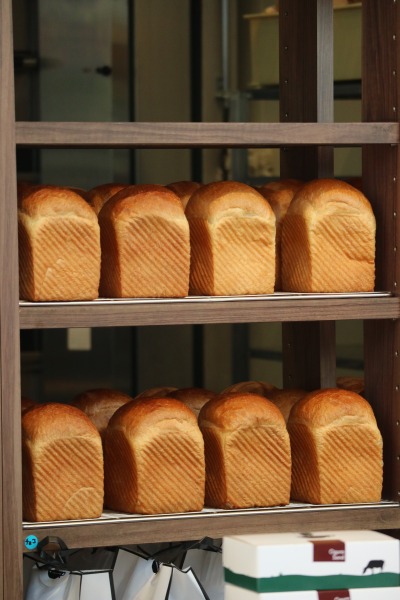 食パンの販売