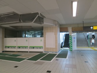 武蔵小杉駅の東急・JR連絡通路