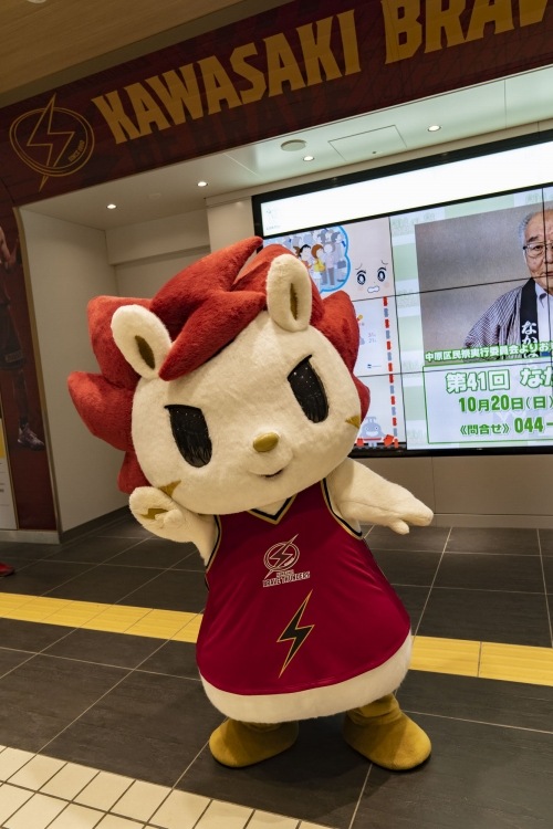 「こすぎアイ」の川崎ブレイブサンダースの装飾